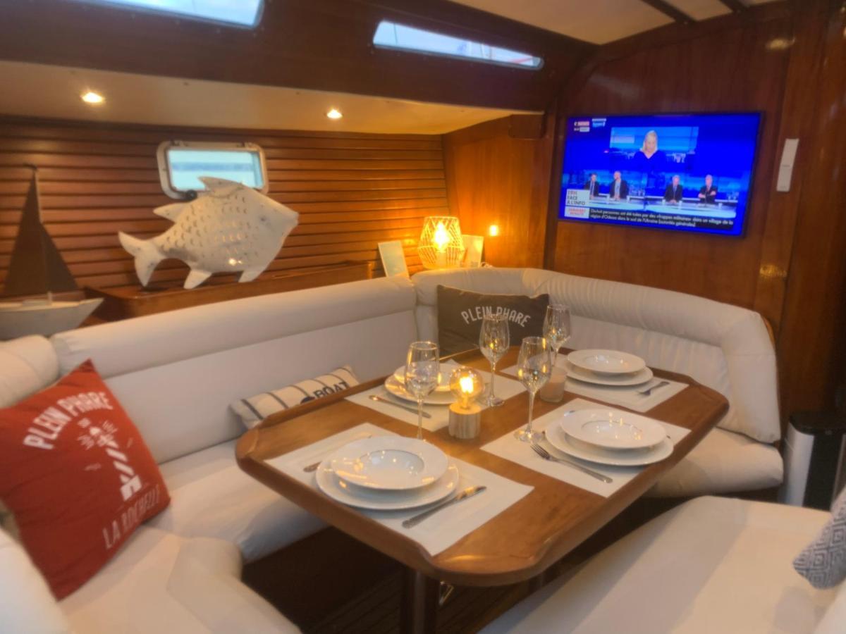 Отель Nuit Sur Un Bateau Ла-Рошель Экстерьер фото